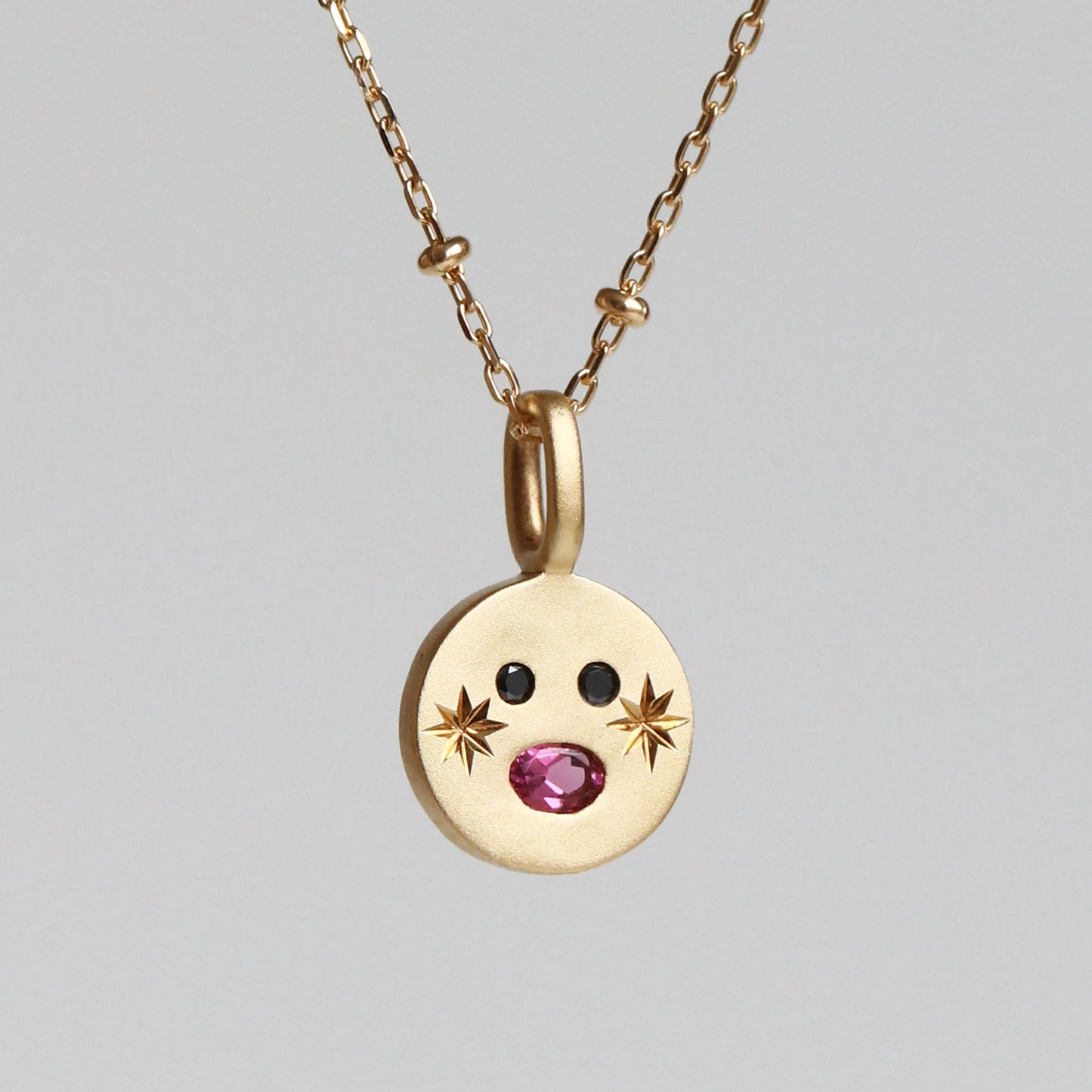 PETITE OVAL SMILE CHARM