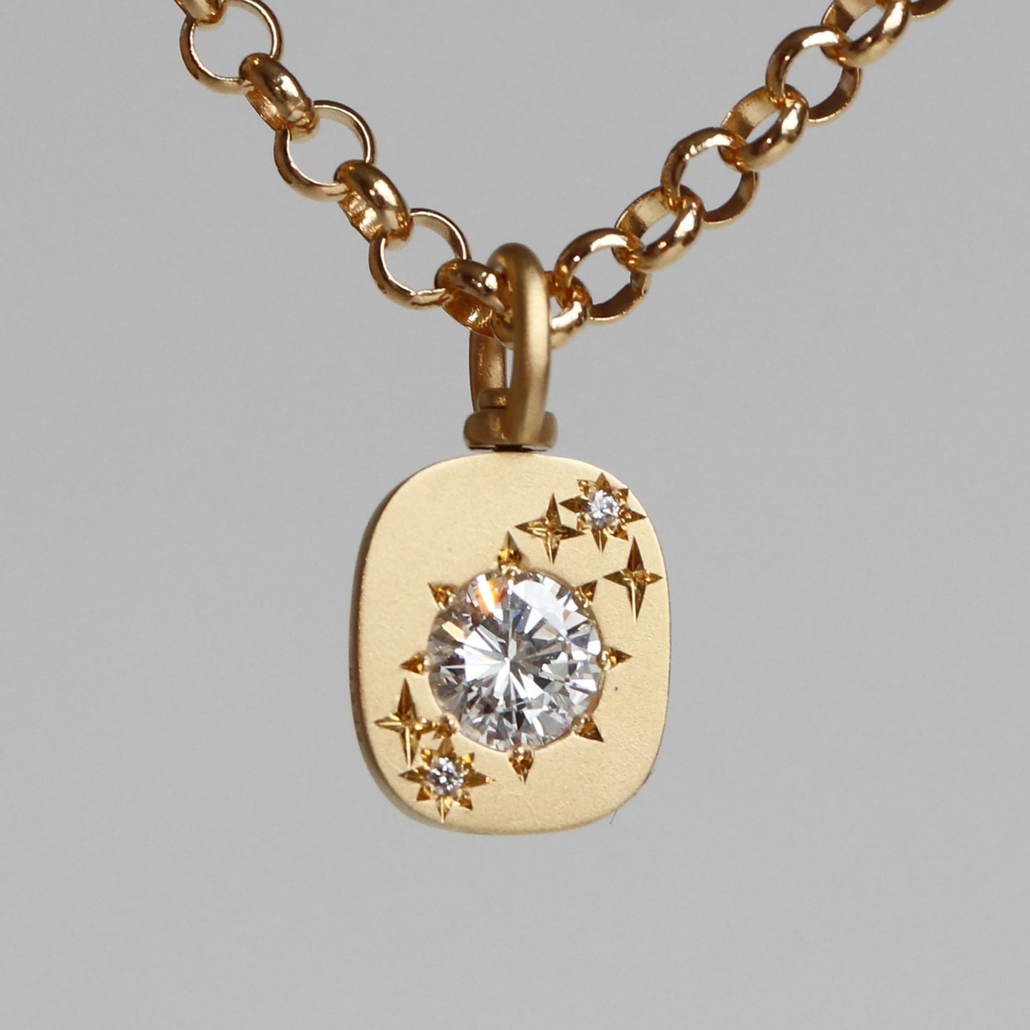 DIAMOND_REVERSIBLE SMILE CHARM