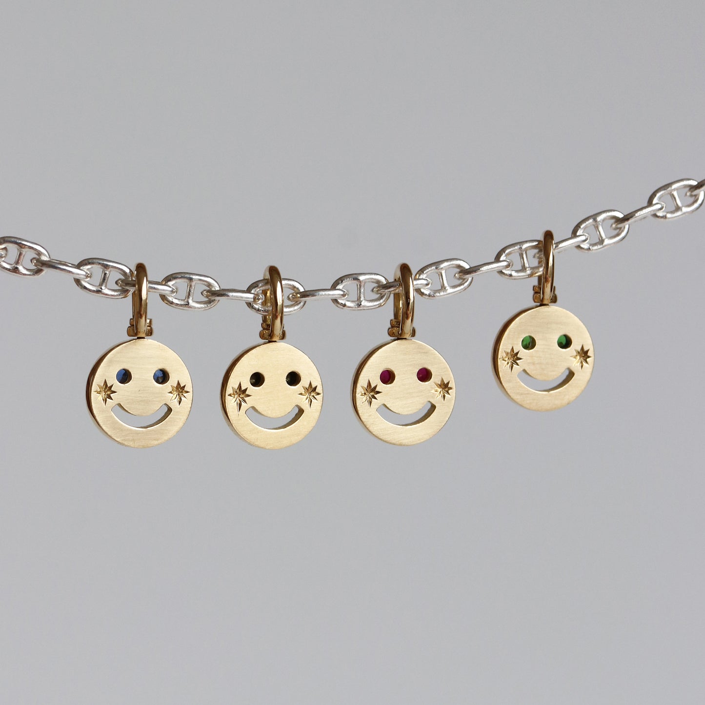 REVERSIBLE PAVE SMILE CHARM
