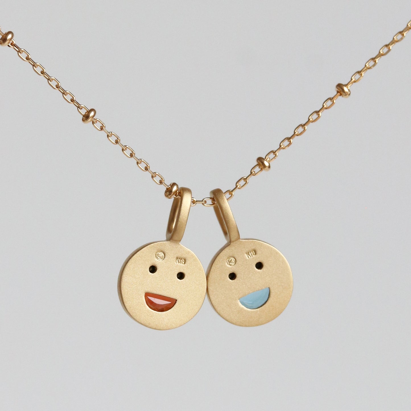 PETITE BIG SMILE CHARM