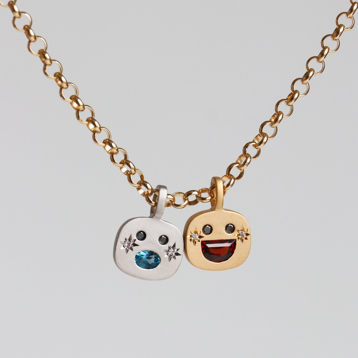 BIG SMILE CHARM