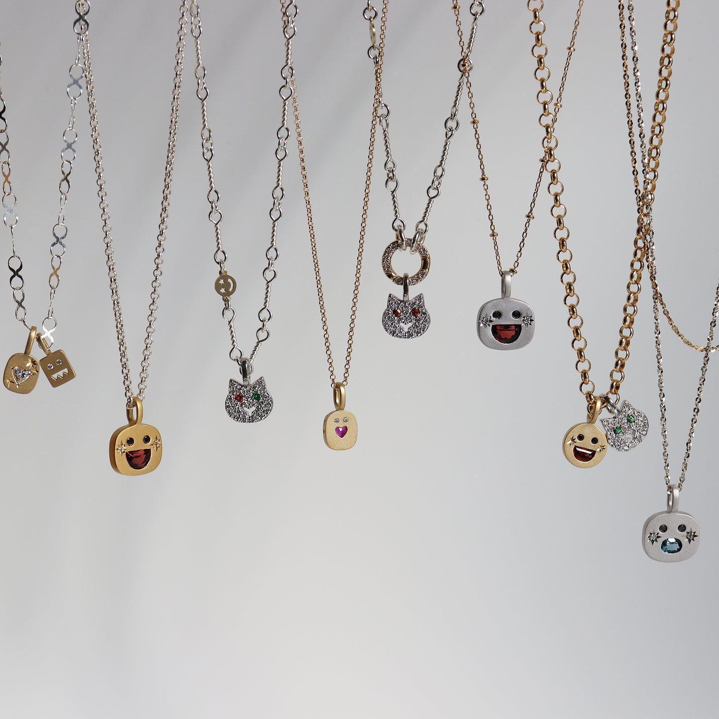 PETITE BIG SMILE CHARM