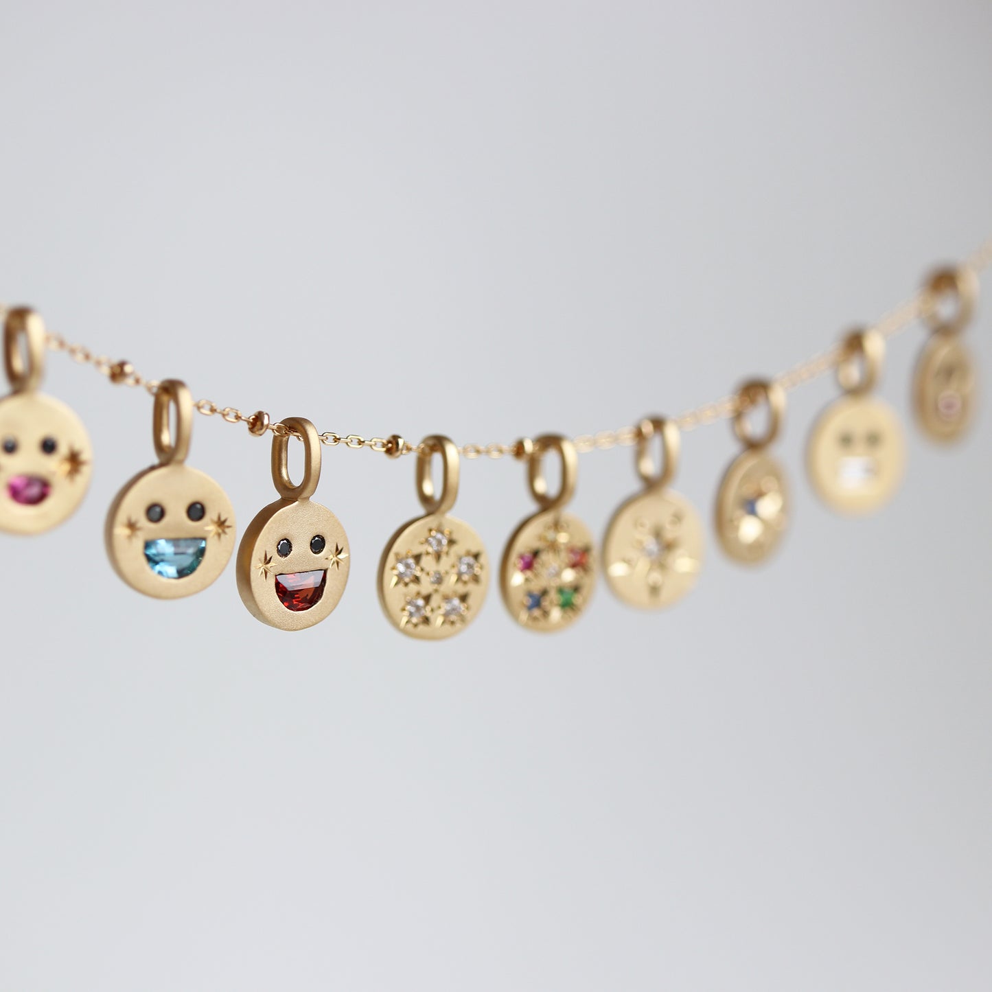 PETITE BIG SMILE CHARM