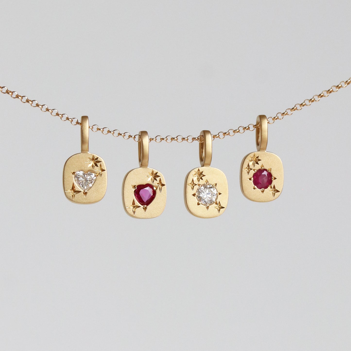 REVERSIBLE SMILE CHARM