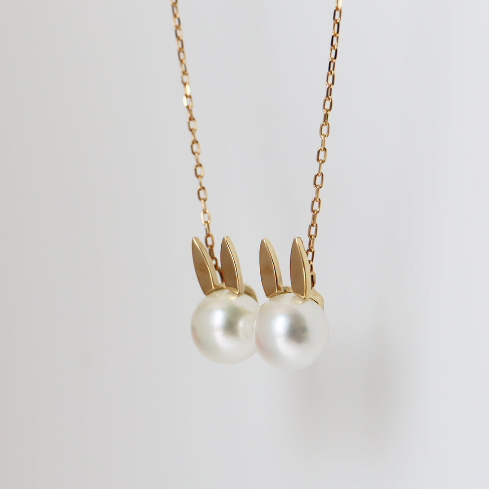 DOUBLE AKOYA BUNNY NECKLACE