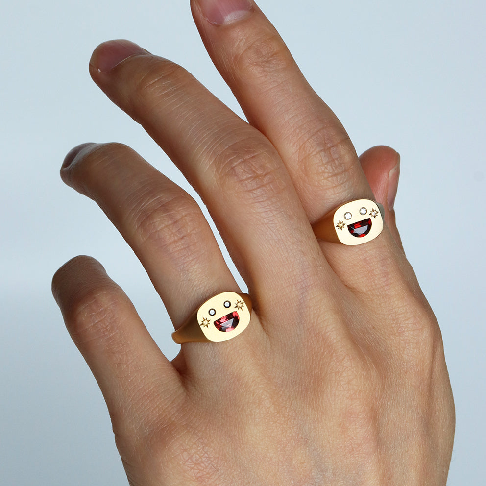 BIG SMILE SIGNET RING with CHEEKS